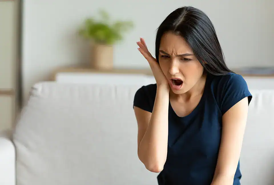 woman with dental abscess