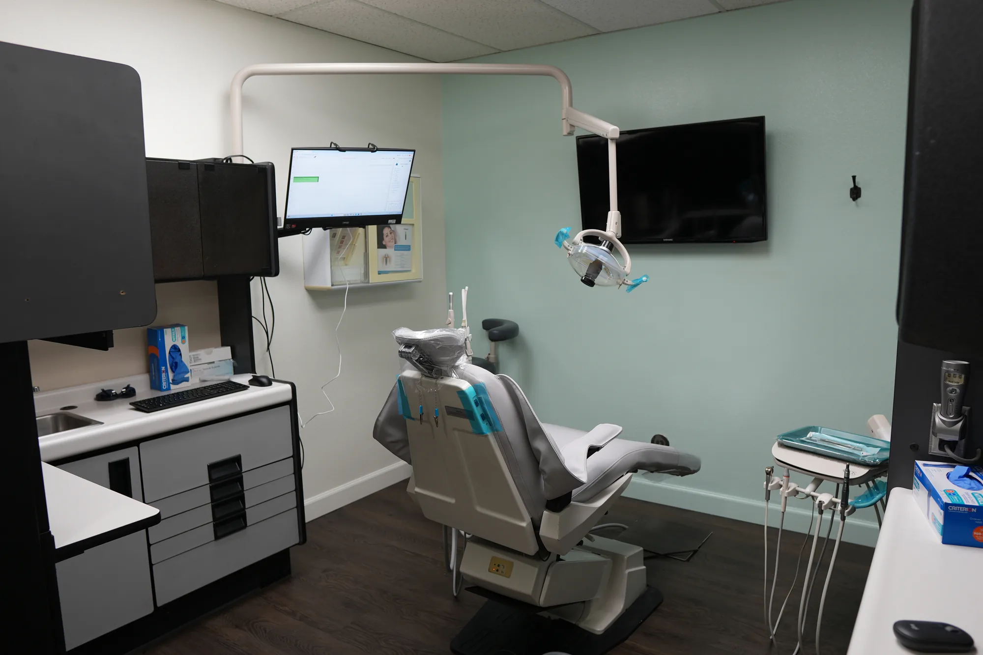 Dentures and Partial Dentures in Canyon Country, CA